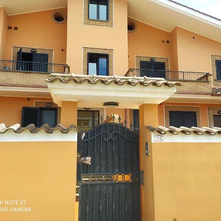 Casa Vacanza Indaco Фиумичино Екстериор снимка